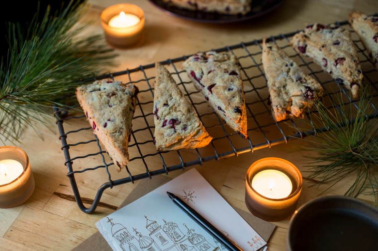 cranberryorangescones-1